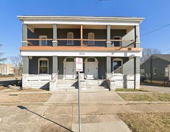 1st image of 806 South Avenue