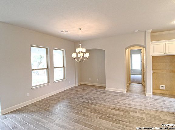 5th image of 4703 Avery Way