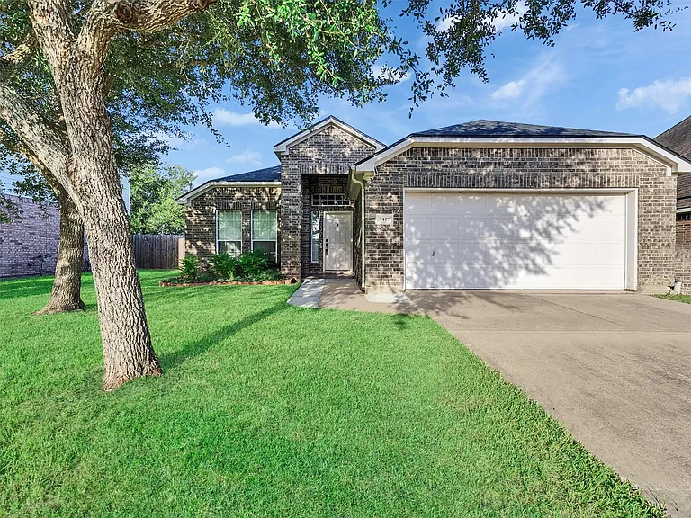 3417 Cypress Village Dr — Photo 1