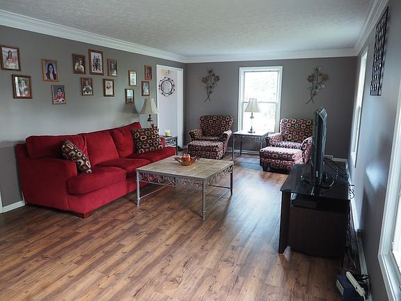 5th image of 9591 Yellowwood Dr