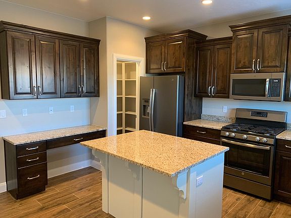 3rd image of 1001 W Curly Hollow Dr #36