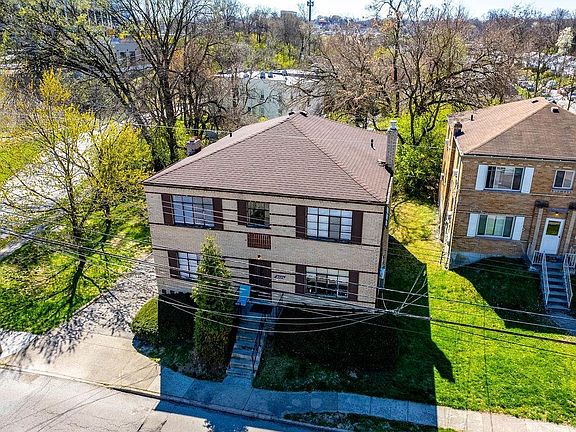 2nd image of 2553 Williams Ave