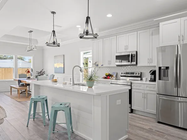 213 N Wells St, Panama City Beach, FL 32413