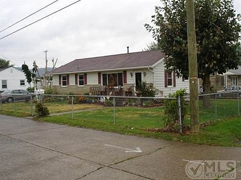 5th image of 610 Rebecca St