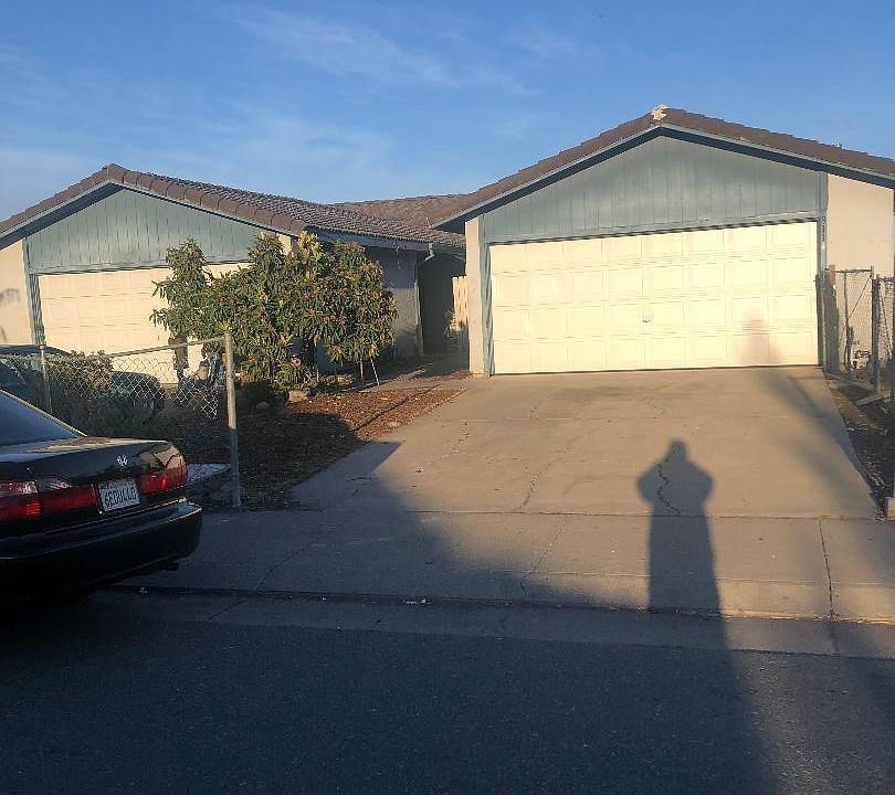1st image of 9114 Fox Creek Dr