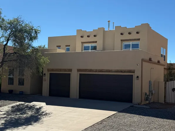 5036 Brown Bear Dr NE, Rio Rancho, NM 87144
