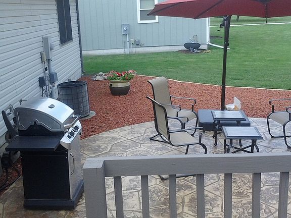 Color/Stamped Patio