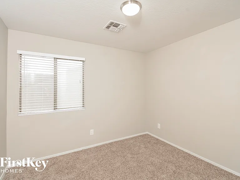 3131 W Jessica Ln — Photo 9