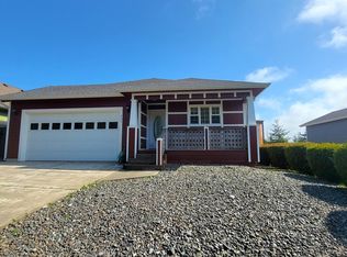 885 Blanco Ave, Coos Bay, OR