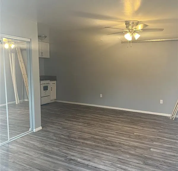 5988 Greenfield Ave — Photo 1
