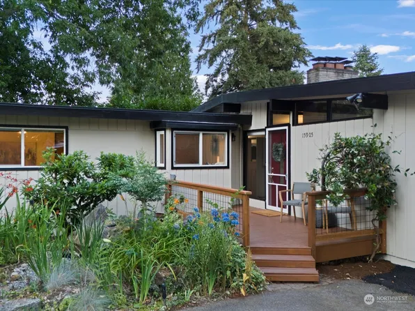 15905 SE 8th Street, Bellevue, WA 98008