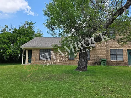 914 Lancelot Cir Photo 1