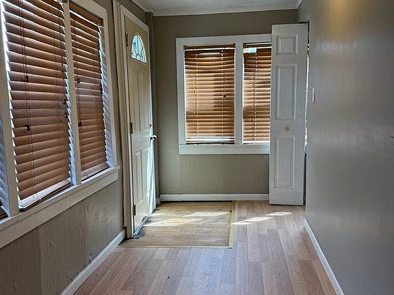 2nd image of 2430 N 6 1/2 St