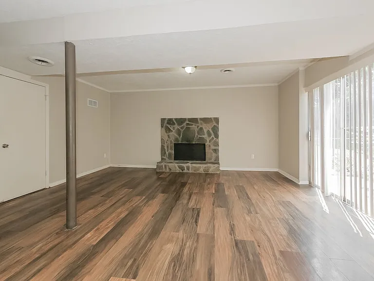 4522 Doral Dr SW — Photo 4