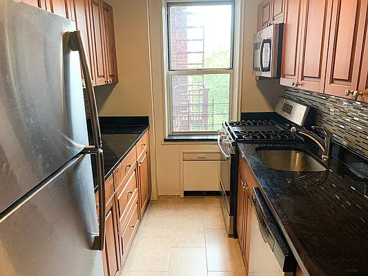 Rented by Showcase Realty | media 1