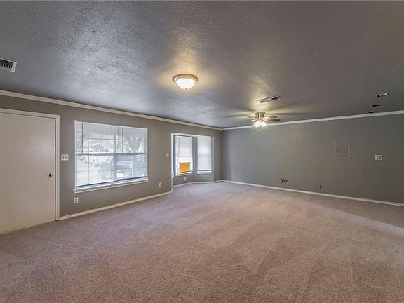 3rd image of 3568 Half Moon Dr