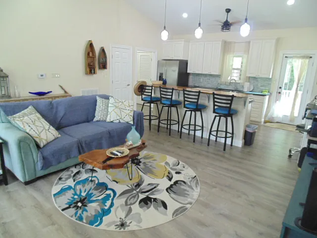 1 bed, 12000 sqft, $800 — Photo 4