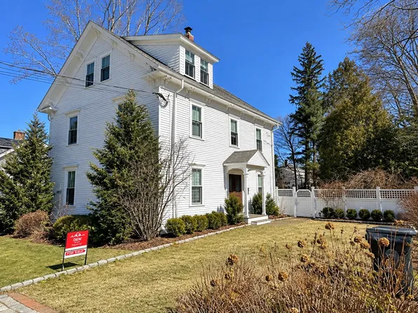 154 Main St, Andover, MA 01810