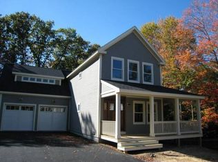 98 Underwood Rd, Falmouth, ME 04105