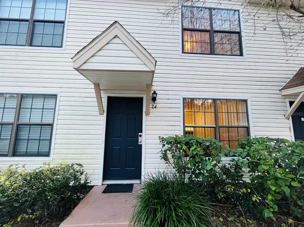 2302 Maki Rd APT 24, Plant City, FL 33563