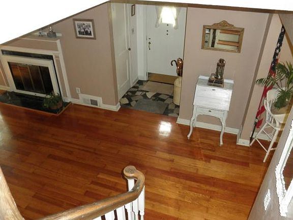 5th image of 8314 E 67th St