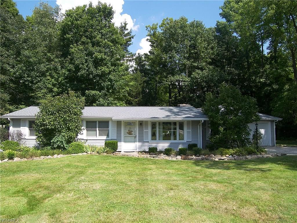 8850 S Spring Valley Park Dr, Chagrin Falls, OH 44023 | Zillow