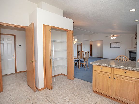 3rd image of 8513 E Bull Pine Ln