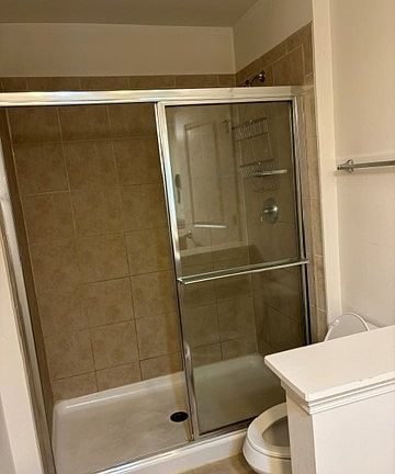 2nd image of 2517 Waterbury Ln