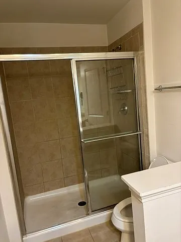 2517 Waterbury Ln — Photo 2