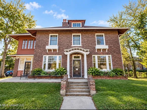 111 Leflore Ave, Clarksdale, MS 38614