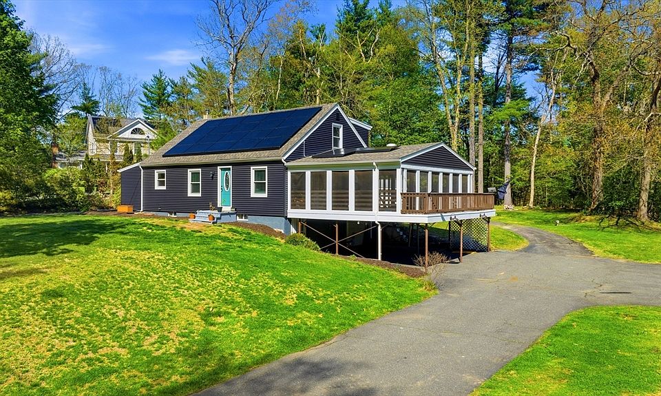 1st image of 77 Carmody Rd