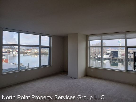 3rd image of 1515 Dock St Unit 413