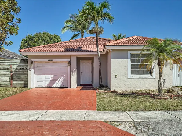 14207 SW 176th Ter, Miami, FL 33177