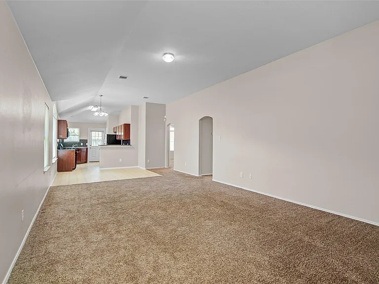 4226 Richmeadow Dr — Photo 6