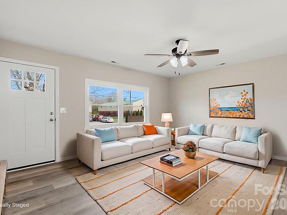4th image of 1409 Conway Dr
