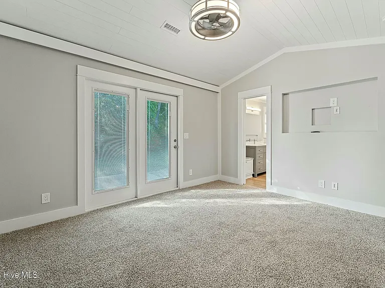 4701 Triplett Way — Photo 14