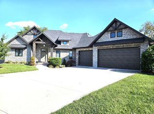 3442 E Fox Grape St, Springfield, MO 65804