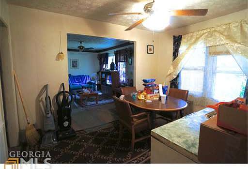 4th image of 1230 Lakeview Dr NW