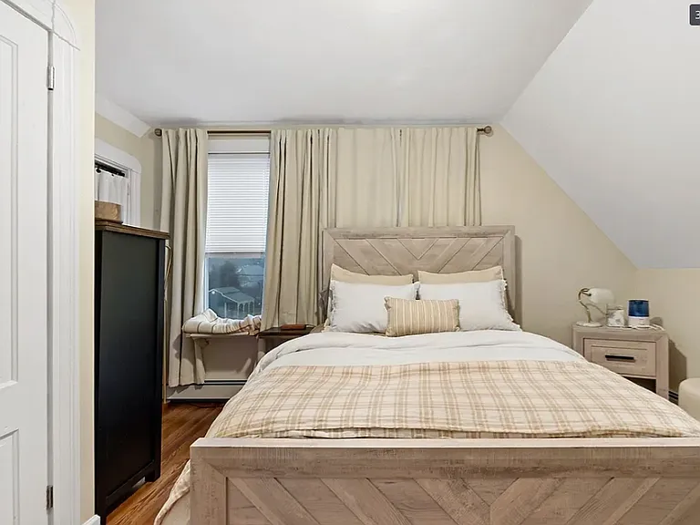 24 Potter St #3 — Photo 8