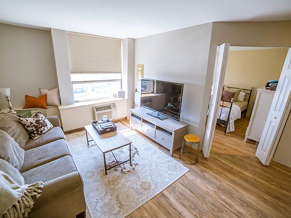 5th image of 1355 N Sandburg Ter APT 2203D