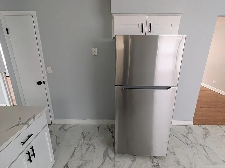 6212 W Montrose Ave #1R — Photo 30