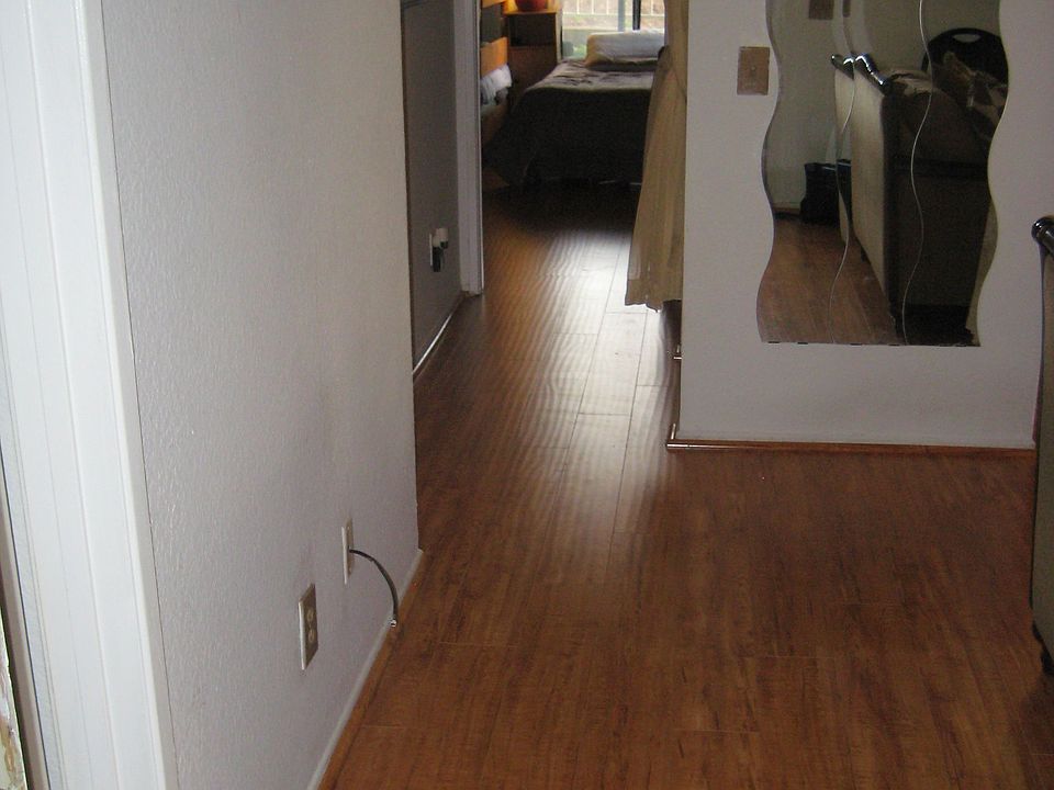 1st image of 22765 Lakeway Dr Unit 427
