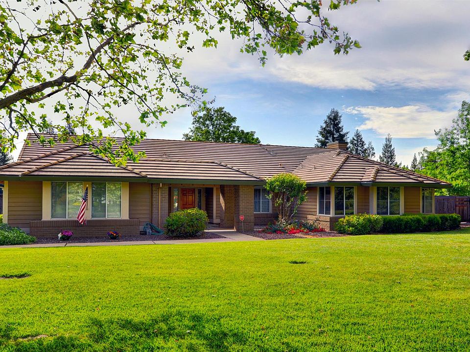 1st image of 8238 Ardenness Dr