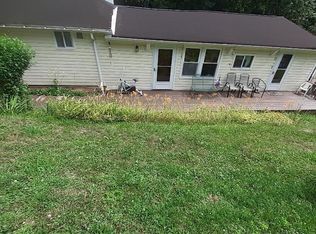 145 Martin Ln, New Brighton, PA 15066