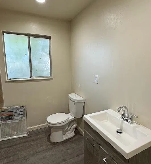 493 N Alta Ave — Photo 13