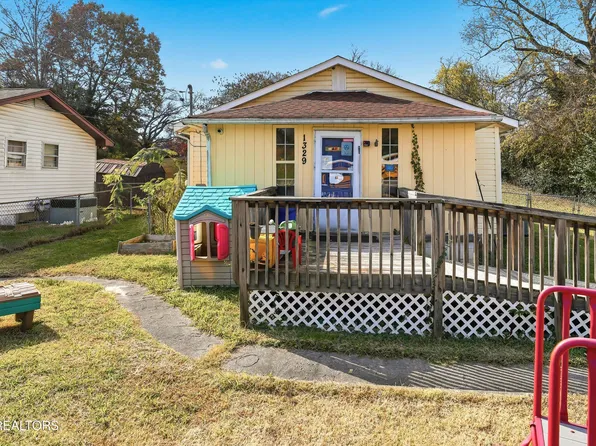 1329 Border St, Knoxville, TN 37914