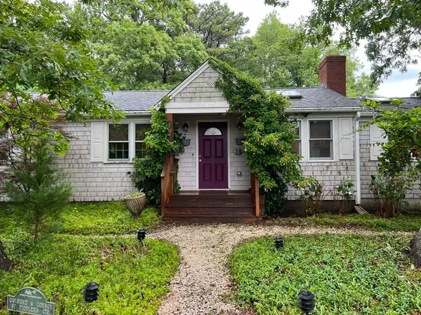 67 Fiddlers Cir, Barnstable, MA 02630