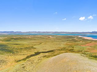 384 Sunshine Dr, Rock River, WY 82058