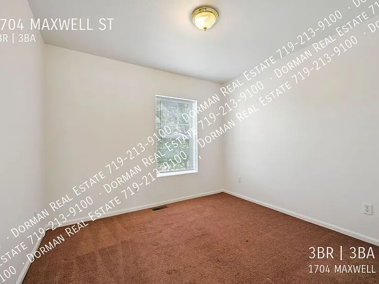 1704 Maxwell St — Photo 15