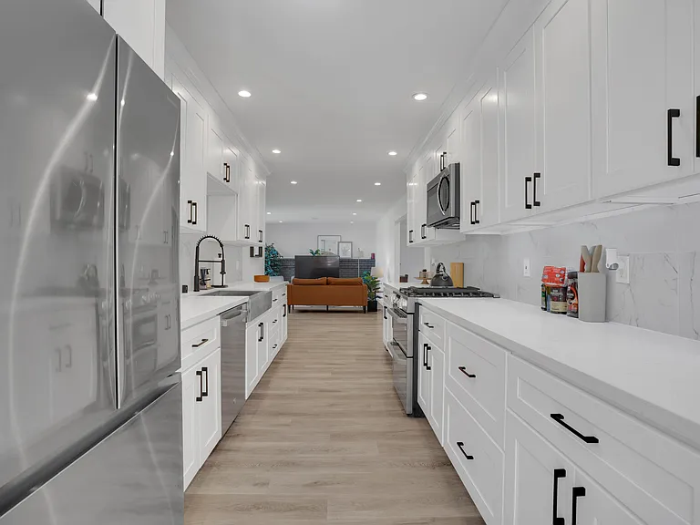 Leonard Dr — Photo 15